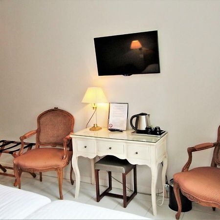 Hotel Le Regent Вилле-Котре Экстерьер фото