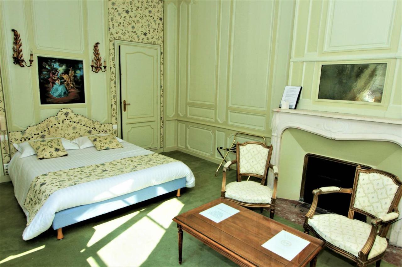Hotel Le Regent Вилле-Котре Экстерьер фото