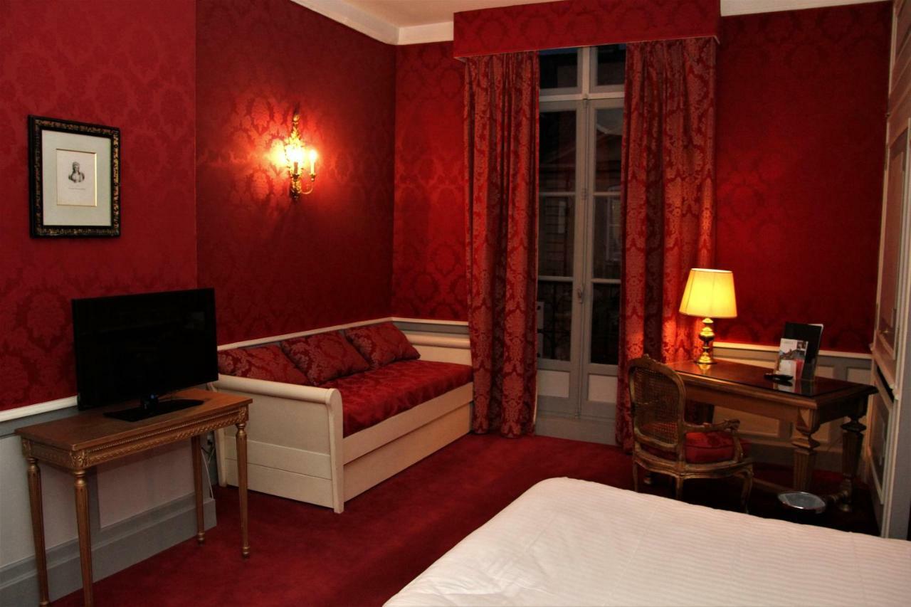 Hotel Le Regent Вилле-Котре Экстерьер фото